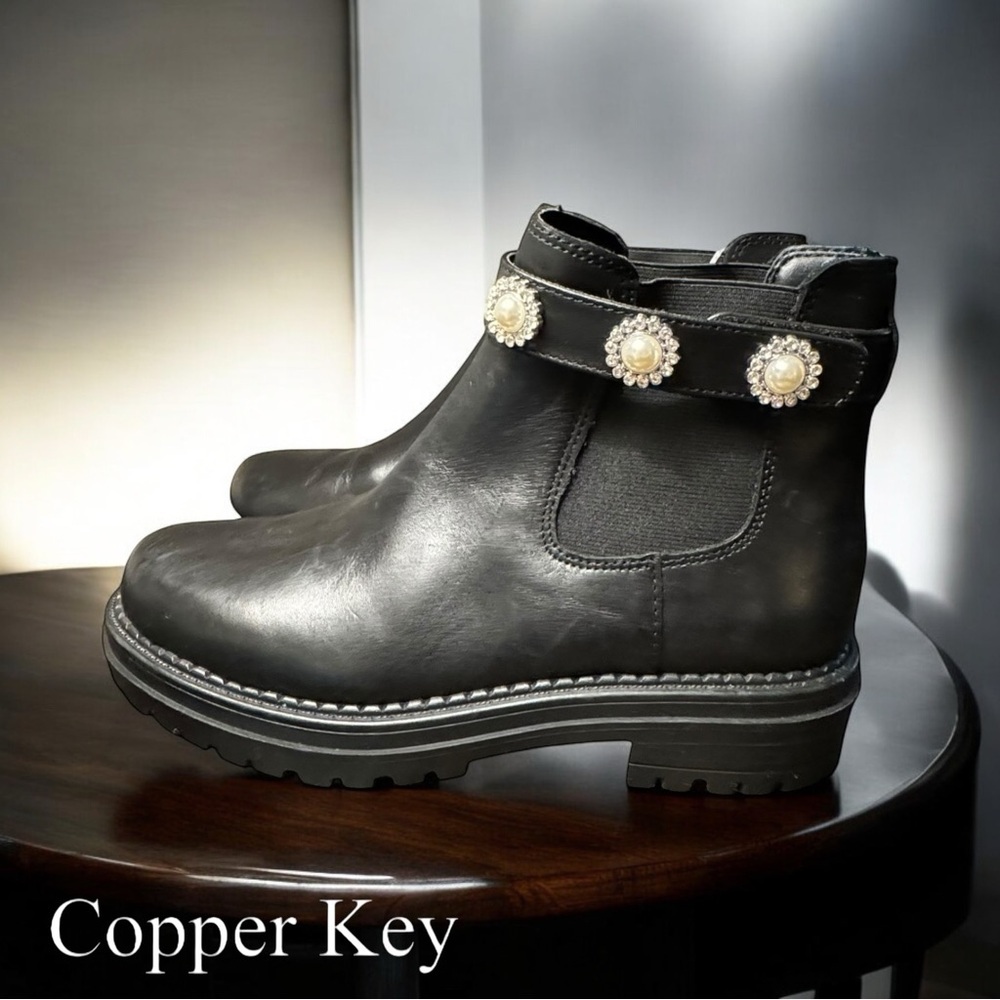 🟡 Copper Key COSMO PEARL RHINESTONE Leather Chelsea Booties NWT